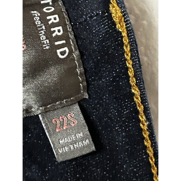 Torrid Jeans Cropped Jegging Soft Plus Size 22 S  Women's - Picture 4 of 6